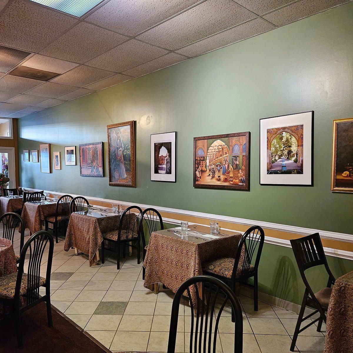 Orchard Market & Café restaurant in Towson, United States