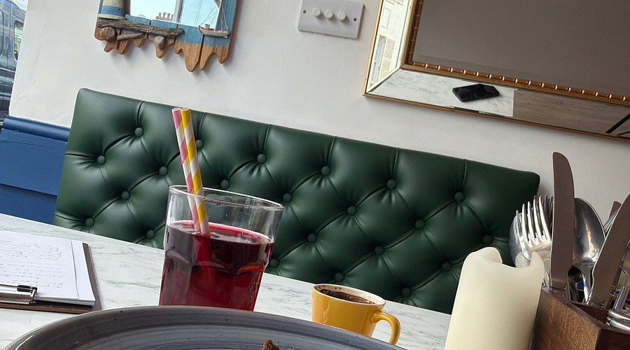Yelken Restaurant, Restaurant in Brighton