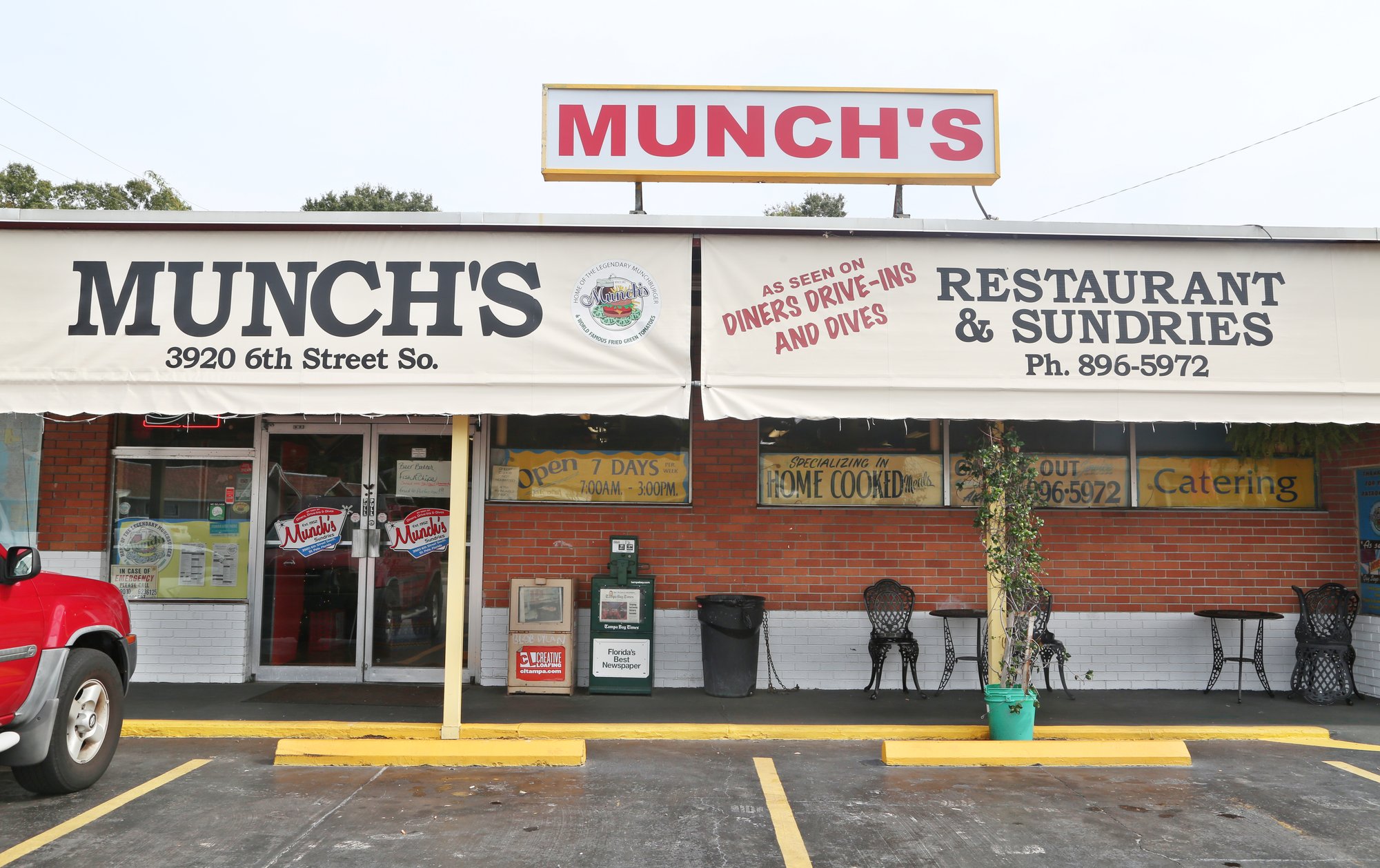 Munch's Sundries