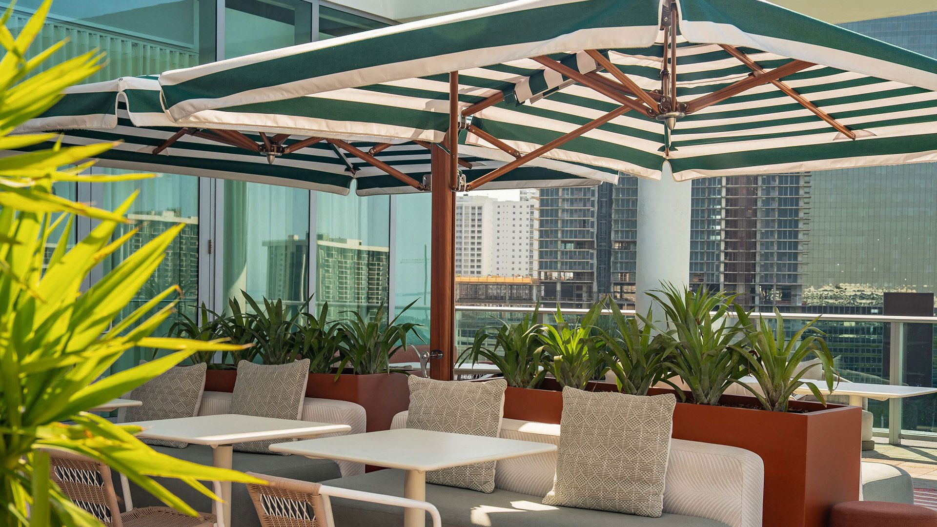 Vista Rooftop Lounge & Bar, Restaurant in Bridgetown