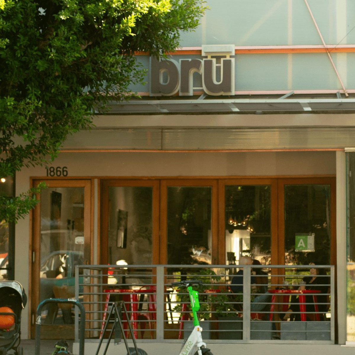 BRÜ Coffee Bar, Restaurant in Providenciales
