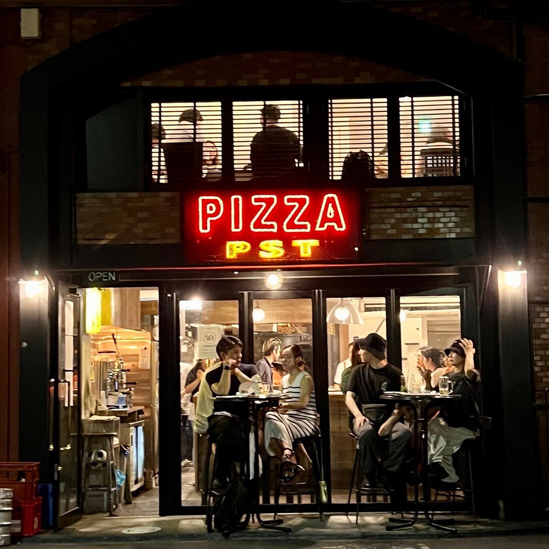 Pizza Studio Tamaki Roppongi restaurant in Tokyo, Japan