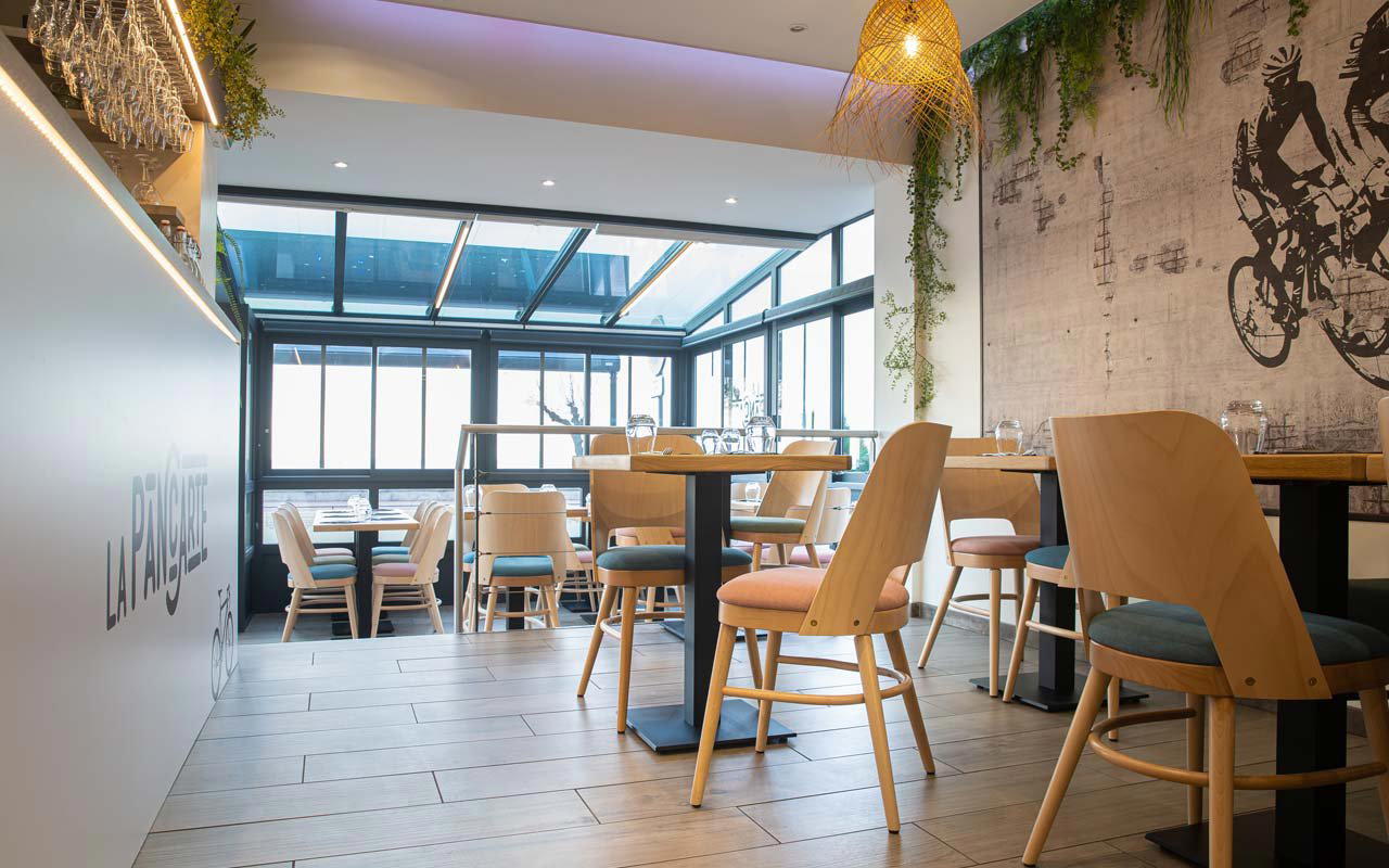 La Pancarte - Crêperie face à la mer restaurant in Les Sables-d'Olonne, France