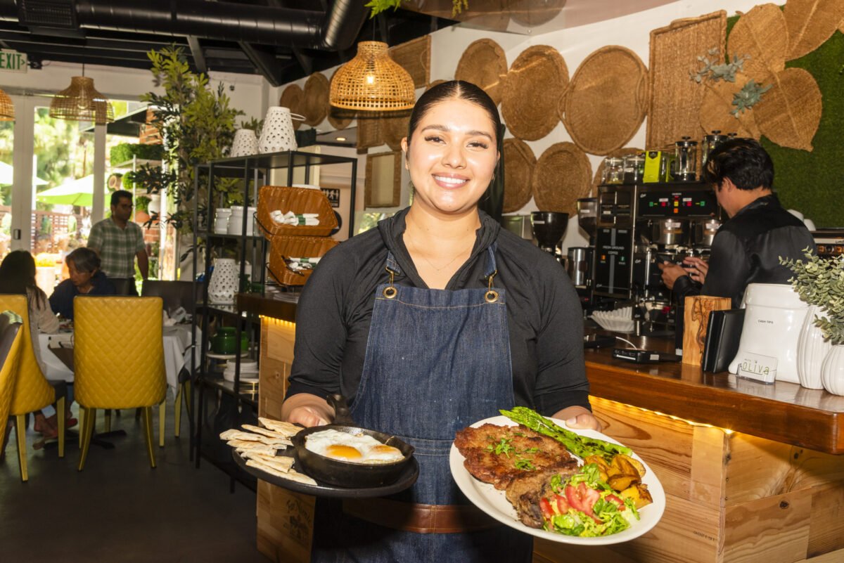 The Little Oliva restaurant in Peninsula Center, United States
