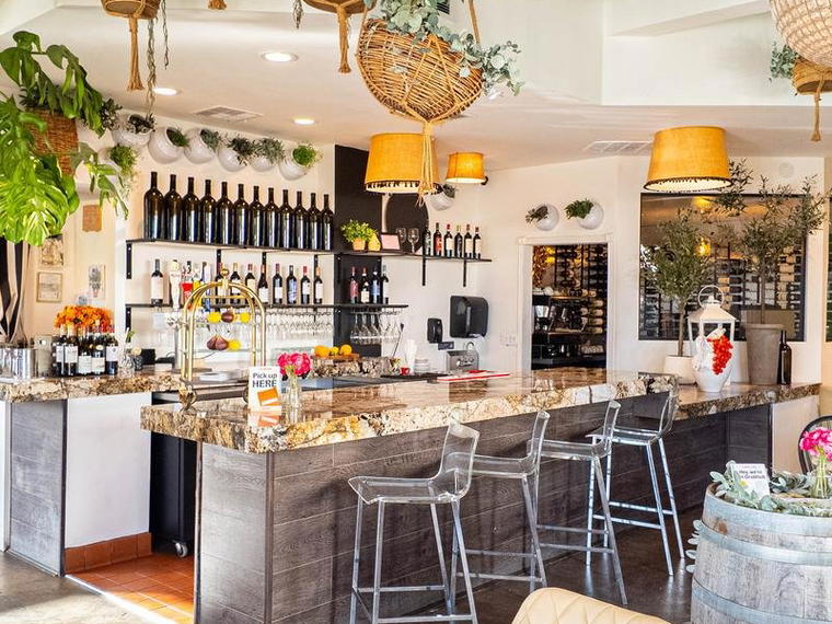 The Little Oliva, Peninsula Center, United States