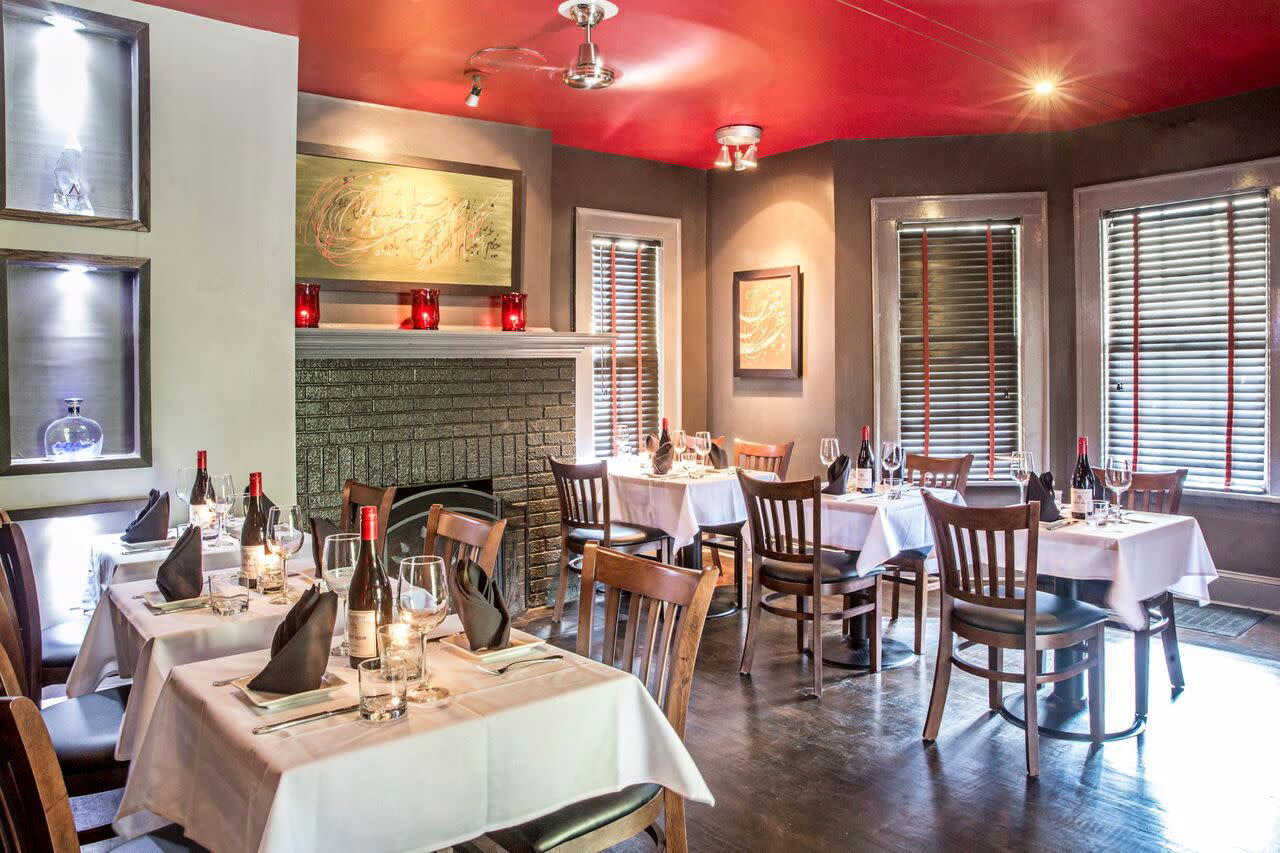 Divan Restaurant & Bar venue