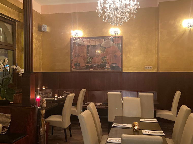 Restaurant Thu, Munich, Germany