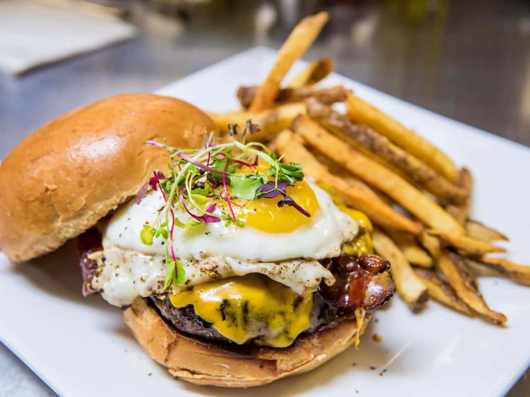 Craft 60 Taphouse & Grill, Newport News, United States
