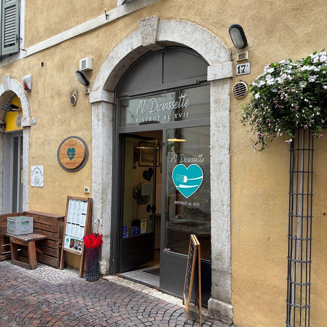 Al Diciassette, Restaurant in Trento