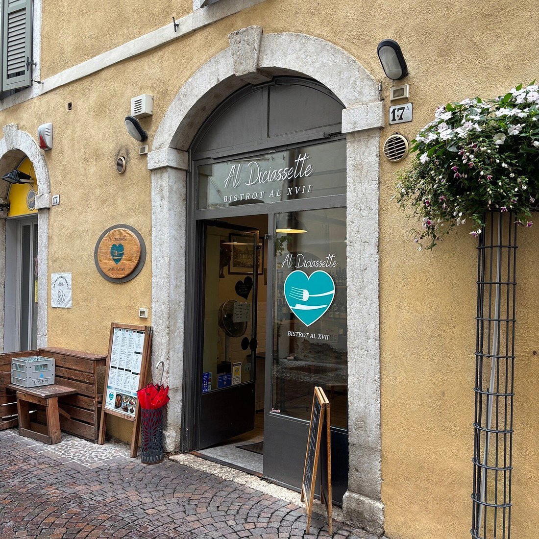 Al Diciassette restaurant in Trento, Italy