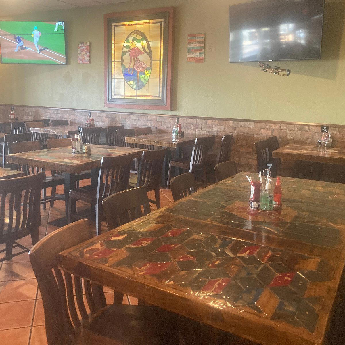 Topnotch Island Flavor Kitchen restaurant in Phoenix, United States
