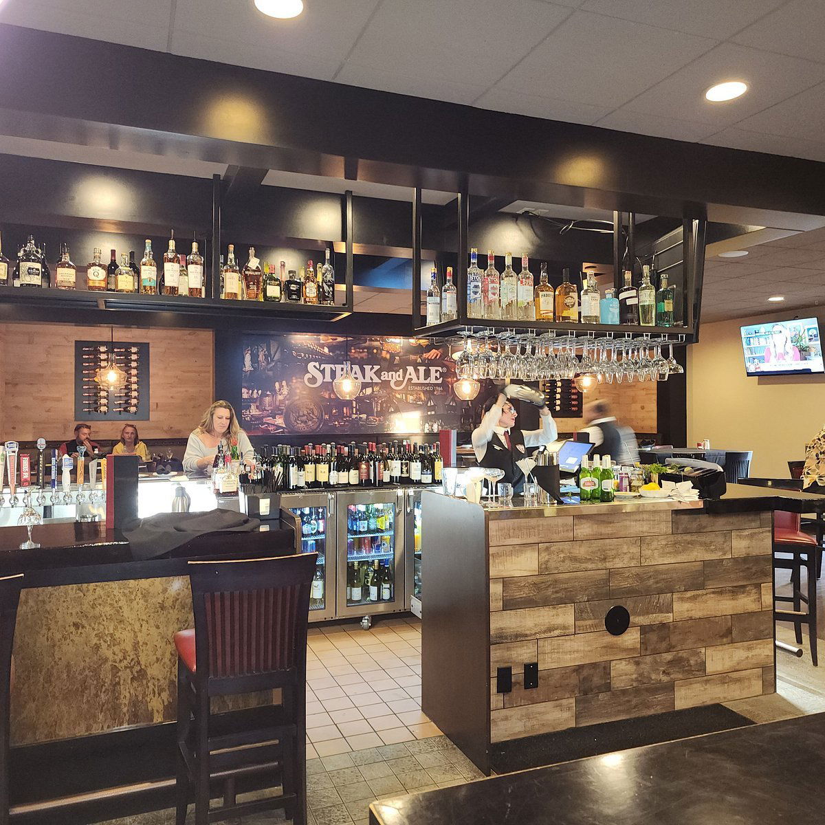 Steak and Ale, Restaurant in Burnsville