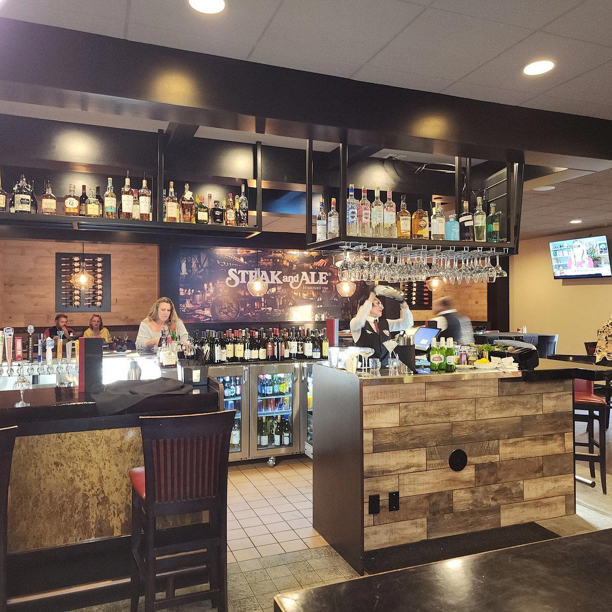 Steak and Ale restaurant in Burnsville, United States