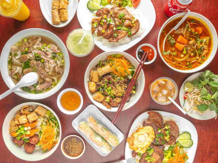 PHO DAC BIET Yonge st, North York, Canada