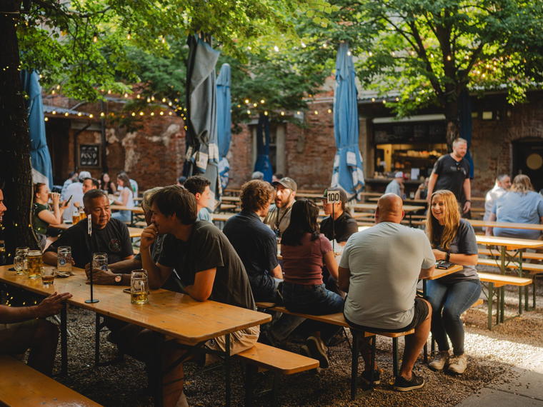 Frankford Hall, Philadelphia, United States