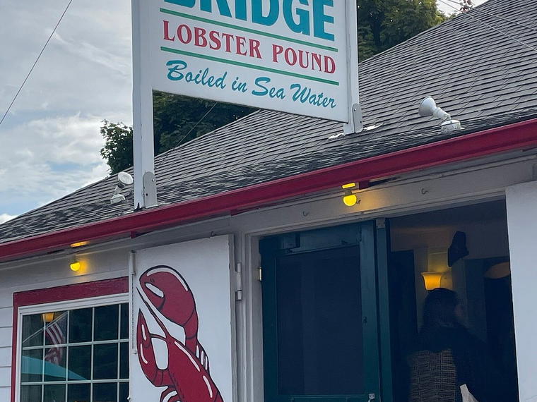 Trenton Bridge Lobster Pound, Trenton, United States