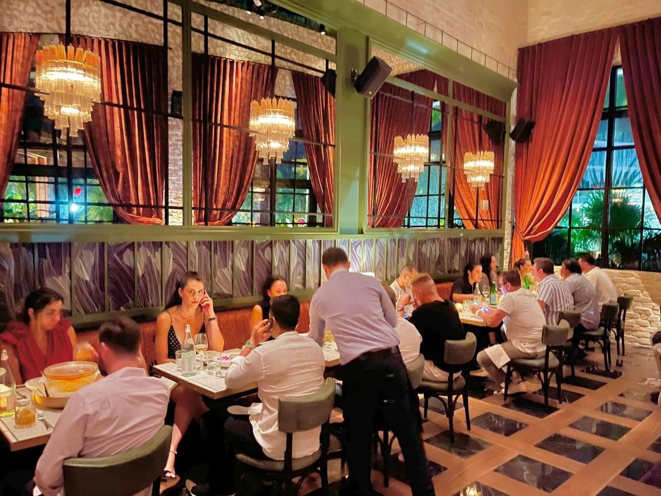 Scoop, Restaurant in Miami