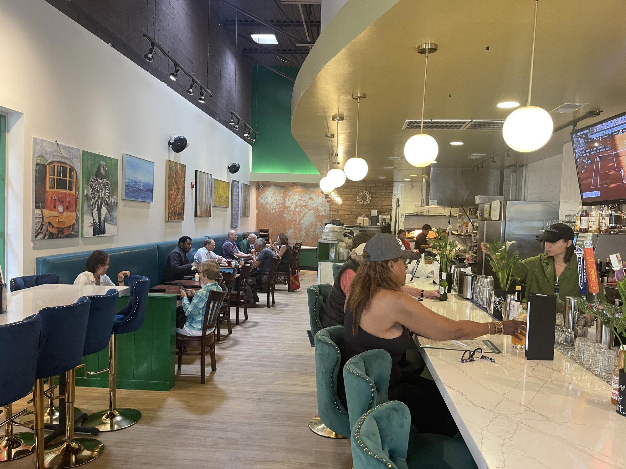Daily Dish restaurant in Silver Spring