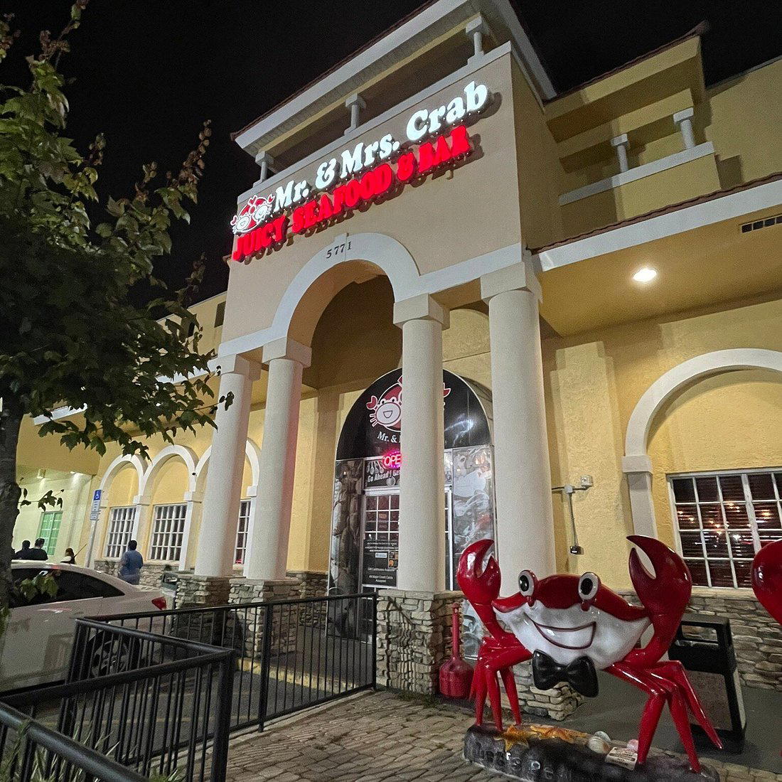 Mr. & Mrs. Crab - Kissimmee restaurant in Kissimmee, United States