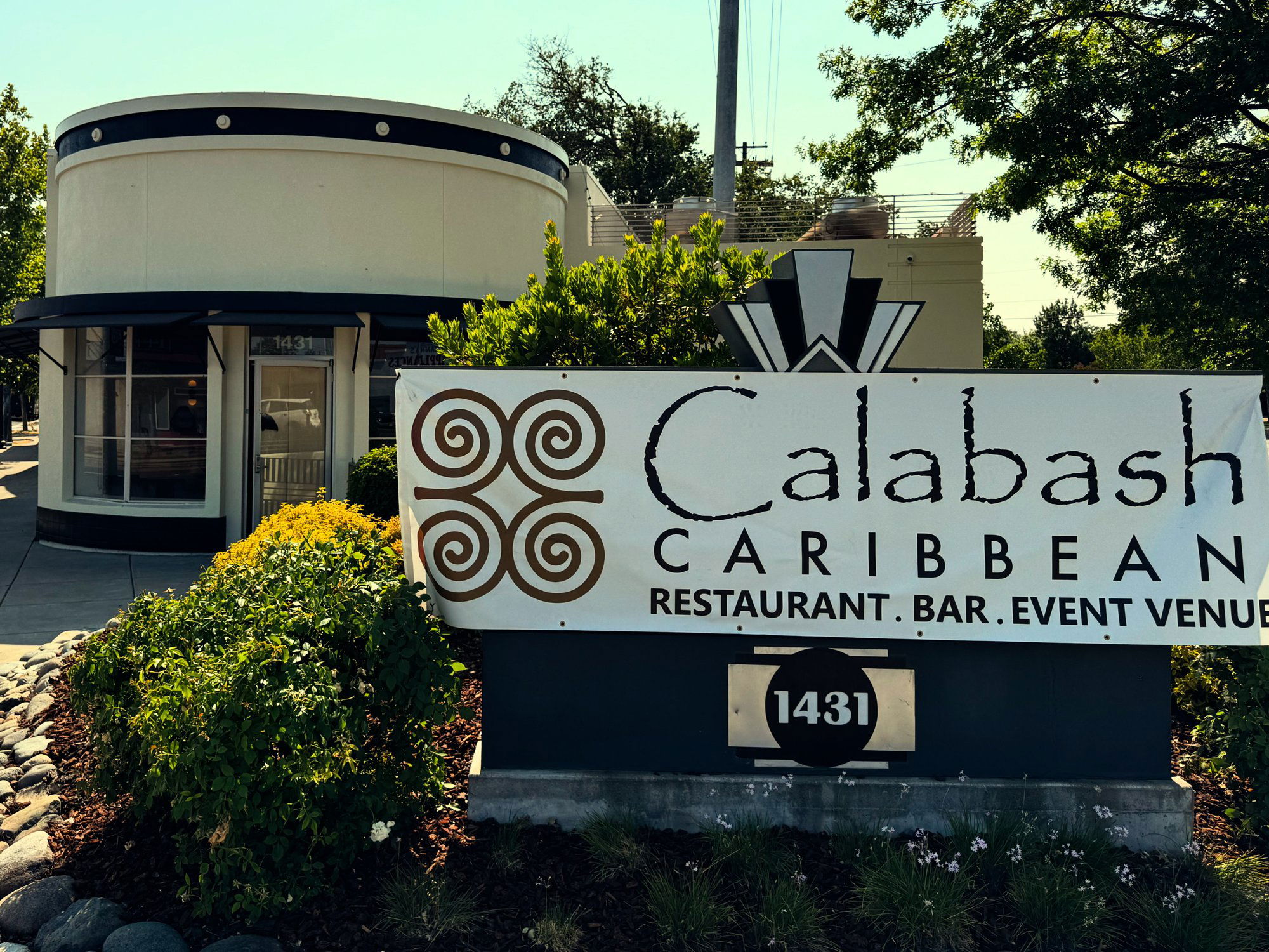 Calabash Caribbean, Restaurant in Sacramento