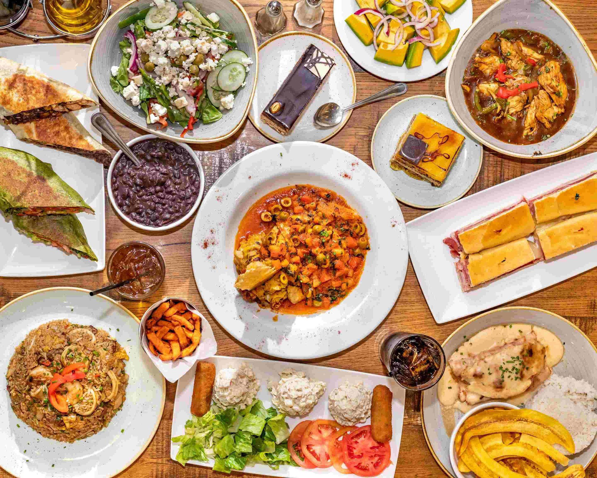 Islas Canarias Cafe, Restaurant & Bakery, Restaurant in Tamiami