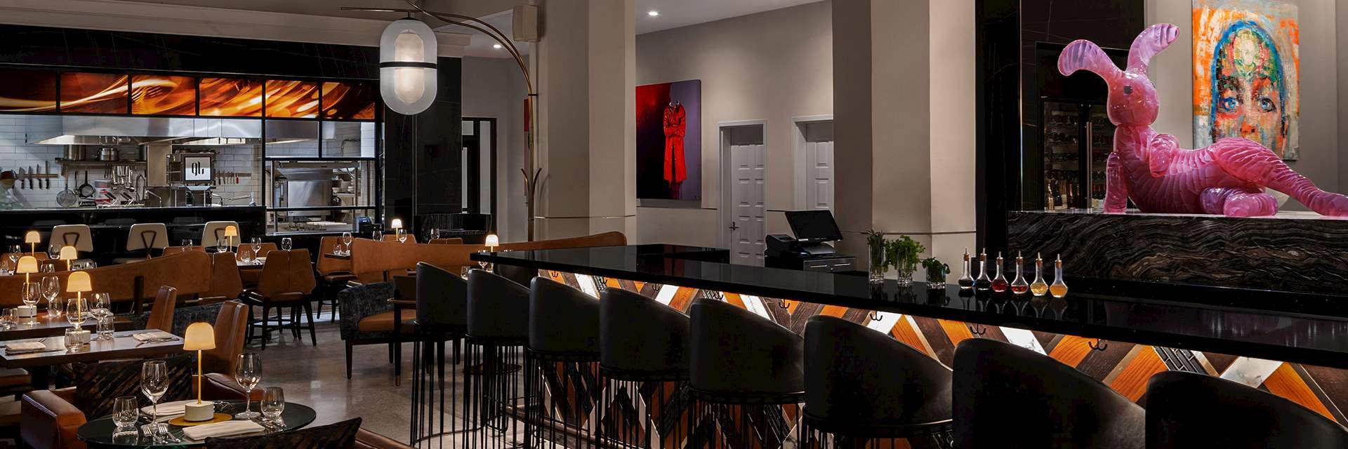 Glass Light Restaurant, Norfolk, United States