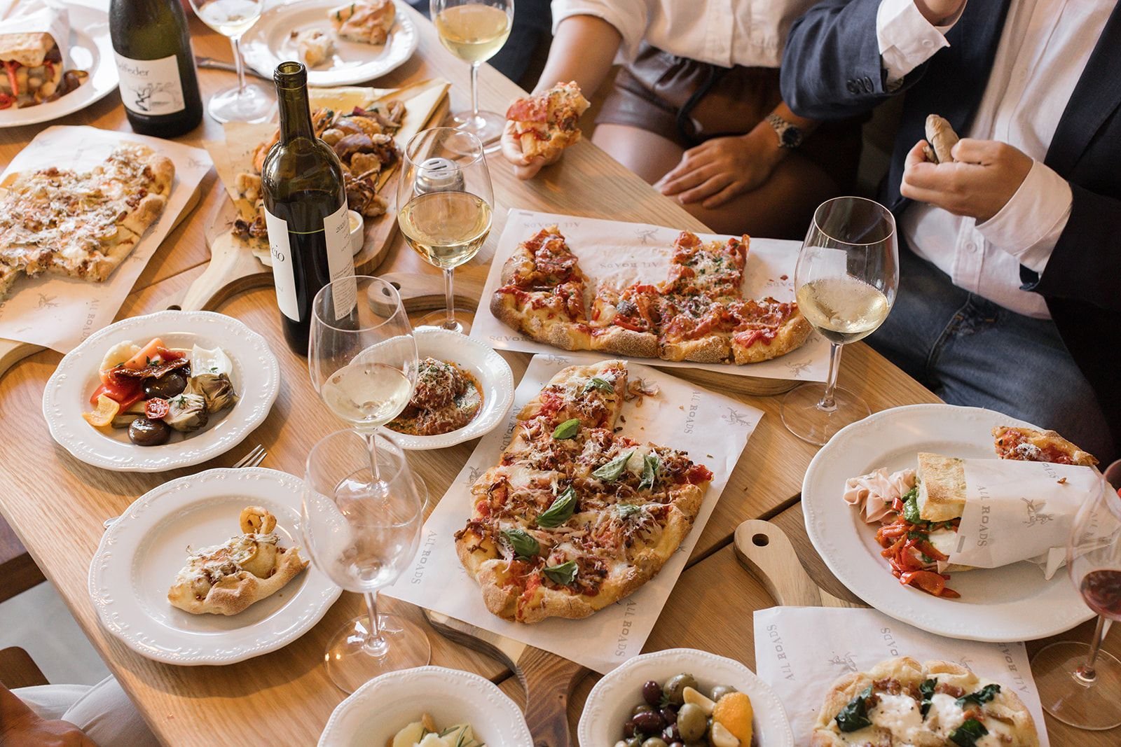 All Roads, Restaurant in Los Angeles