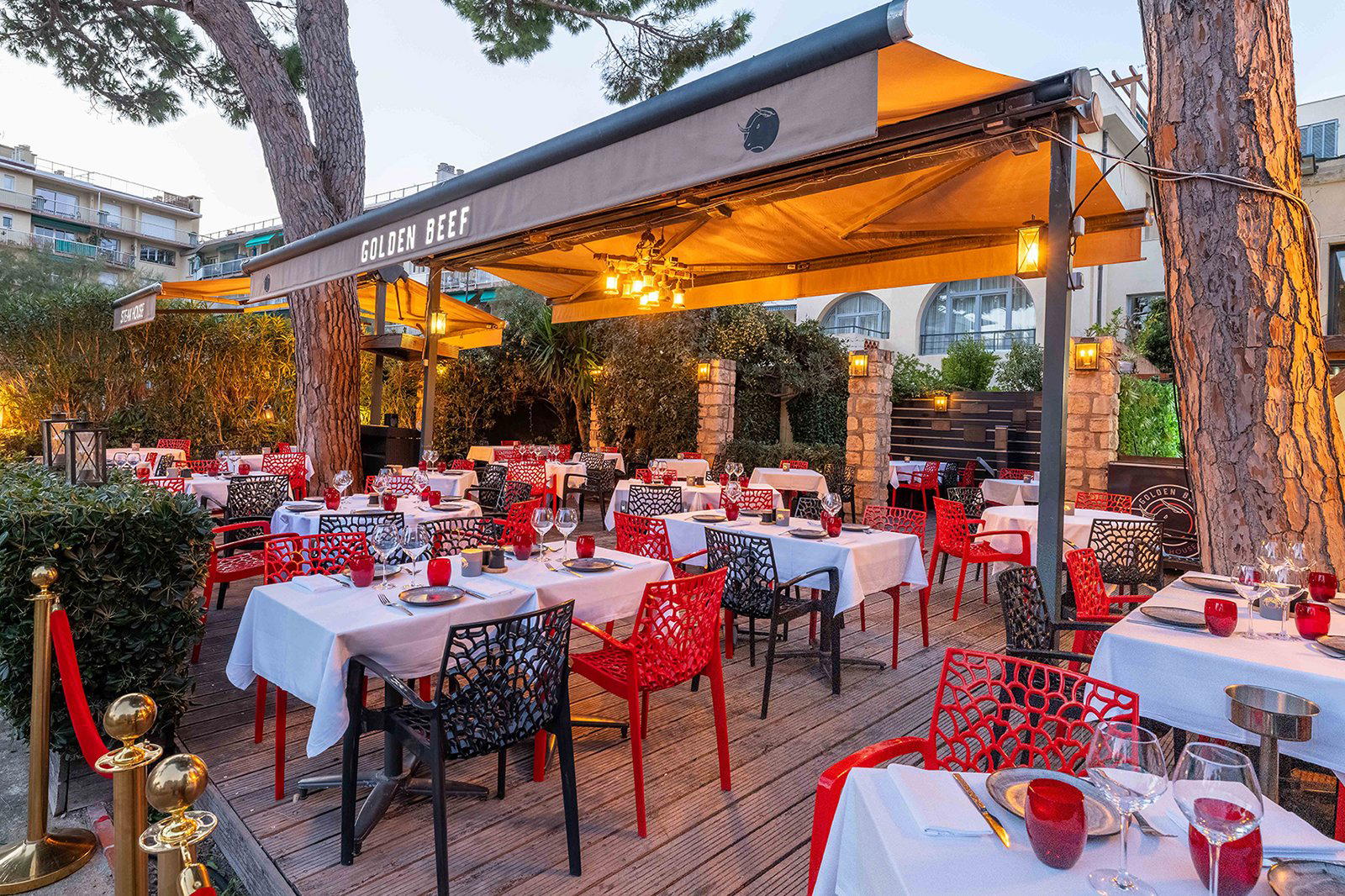 Le Golden Beef restaurant in Antibes, France