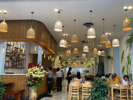 Luong Son Cang Restaurant