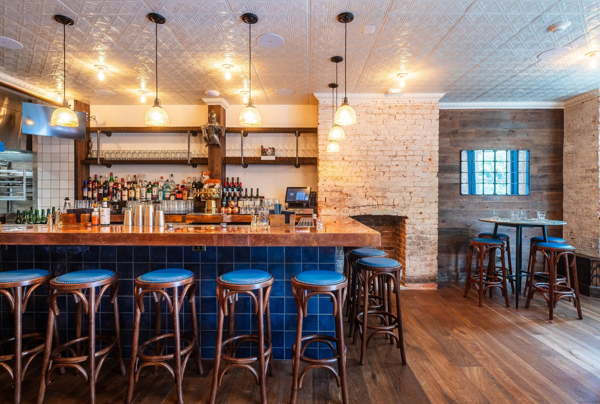 Duke's Grocery, Restaurant in Arlington