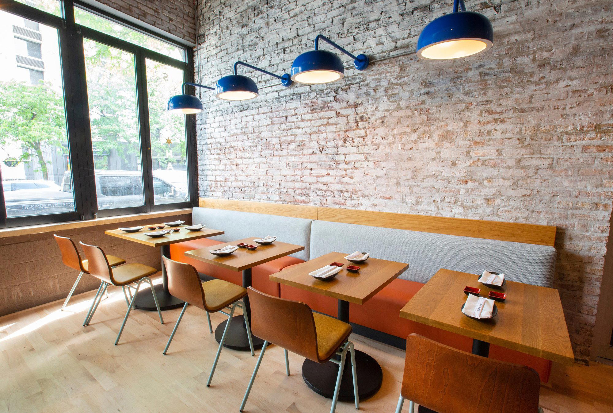 Sushi Hall restaurant in Chicago, United States