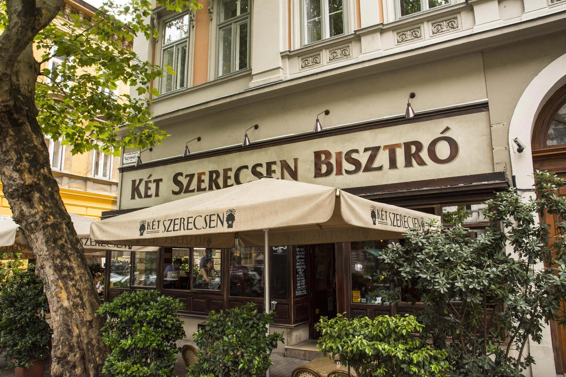 Két Szerecsen restaurant in Budapest, Hungary