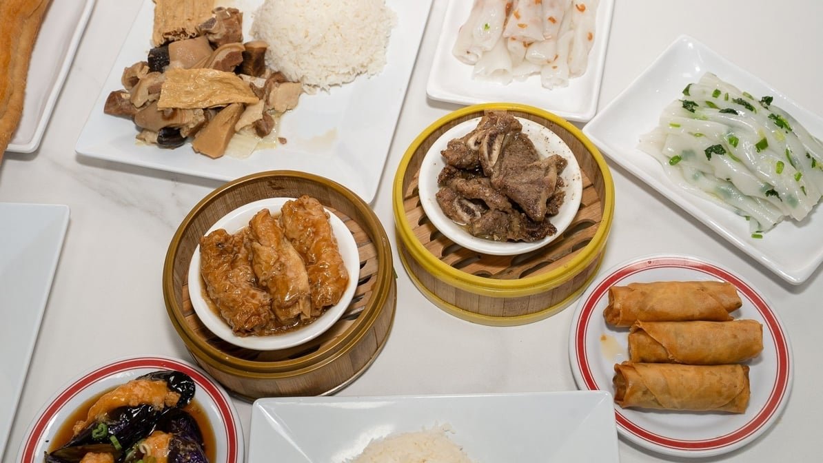 Dim 11 Congee Noodle House, Edison, United States