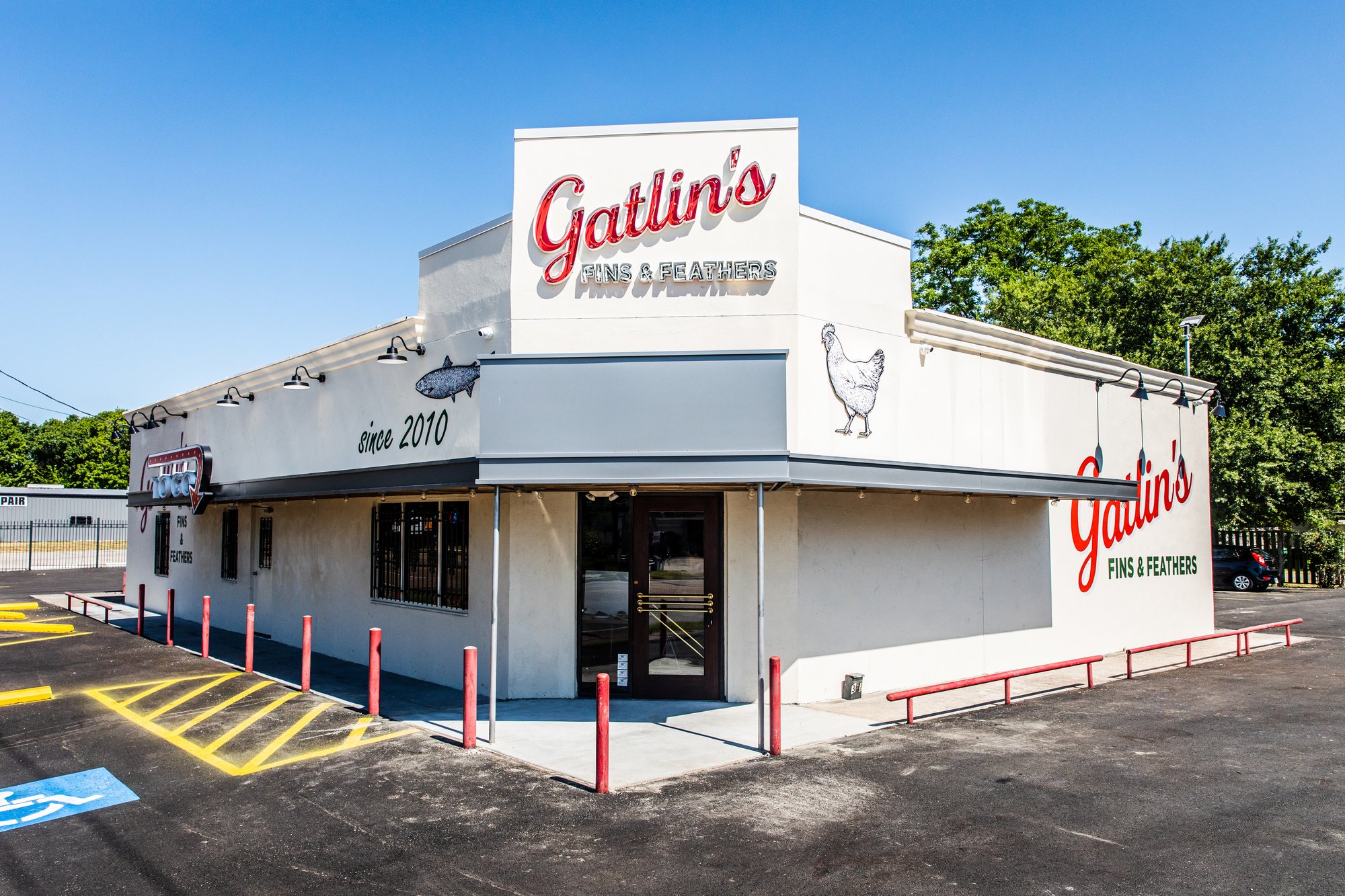 Gatlin's Fins & Feathers, Houston, United States