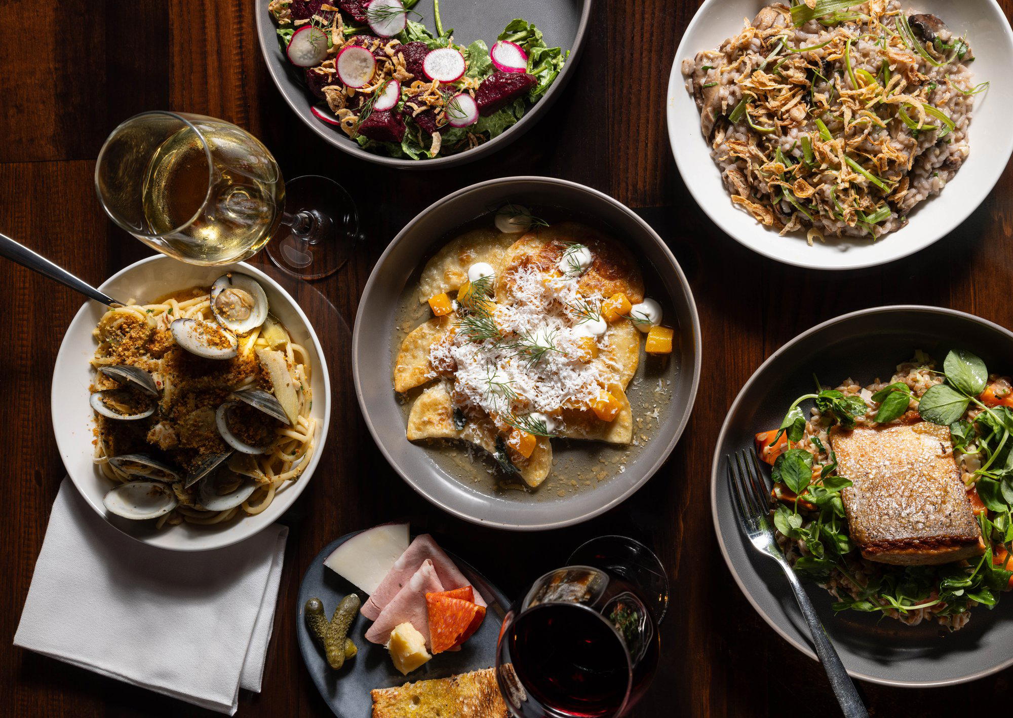 Square 1682 restaurant in Philadelphia, United States
