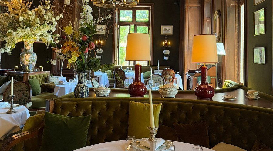 Les Chasses, Restaurant in Cernay-la-ville