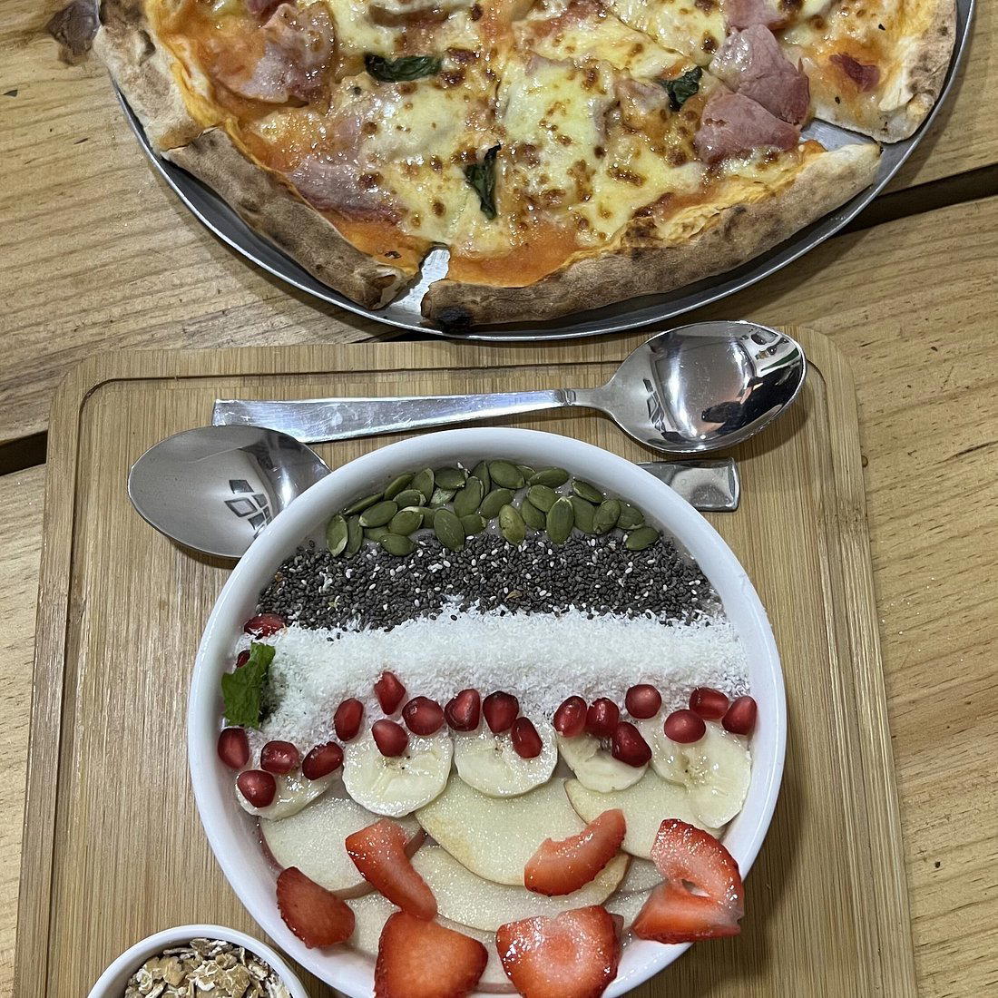 Healthy Smoothie Bowl & Pizzeria restaurant in Kathmandu