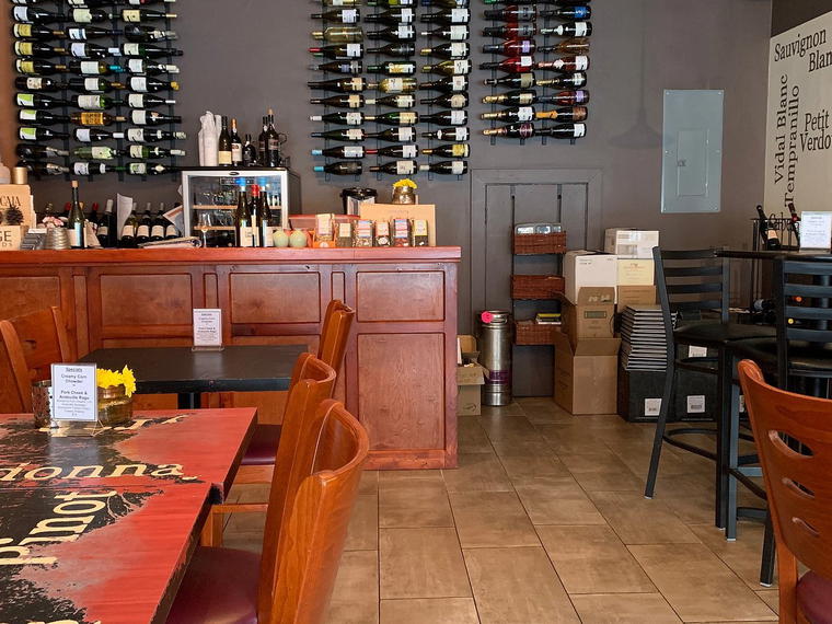 Bottle Stop Wine Bar, Occoquan, United States