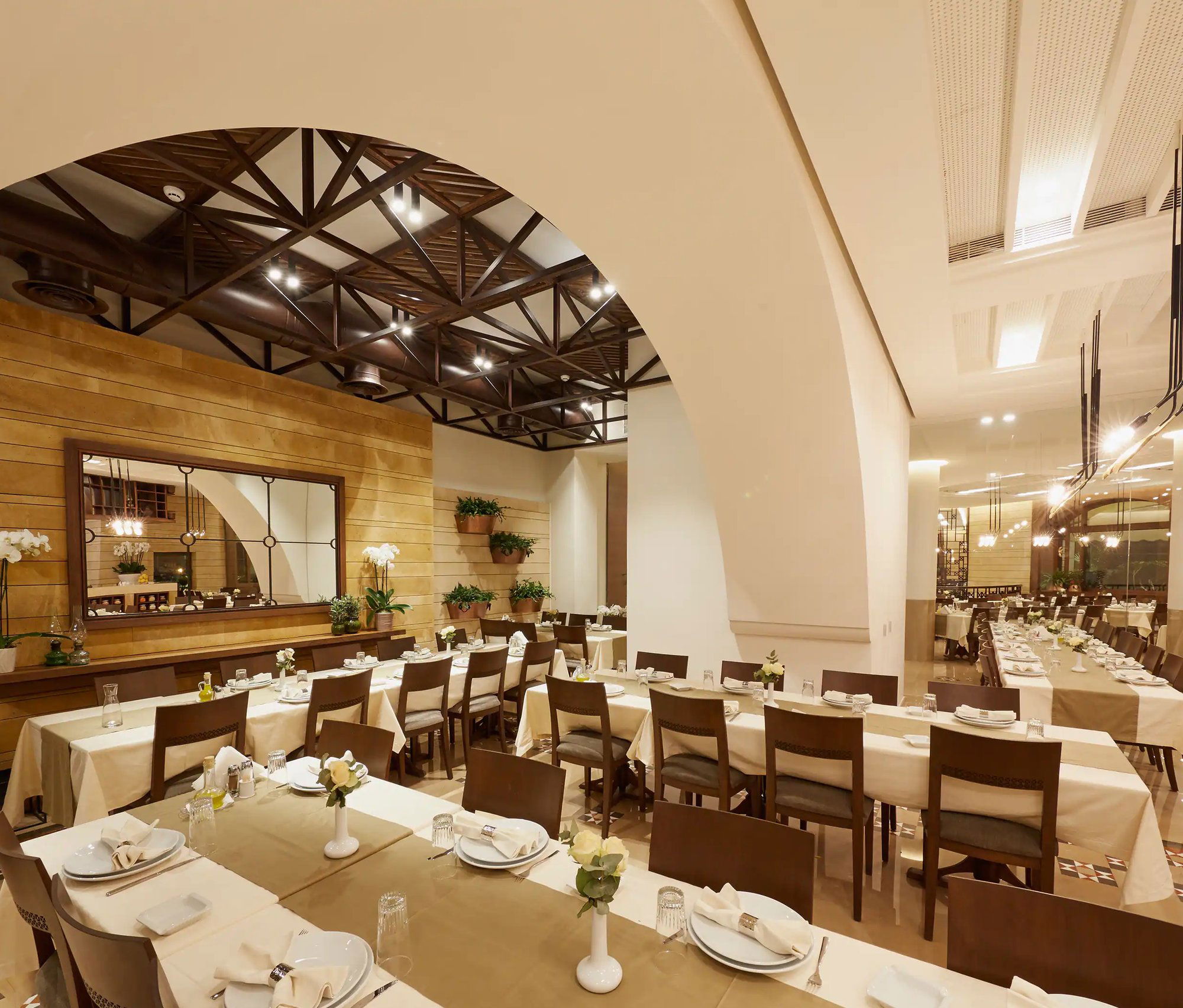 Al Halabi Restaurant, Restaurant in Matn District