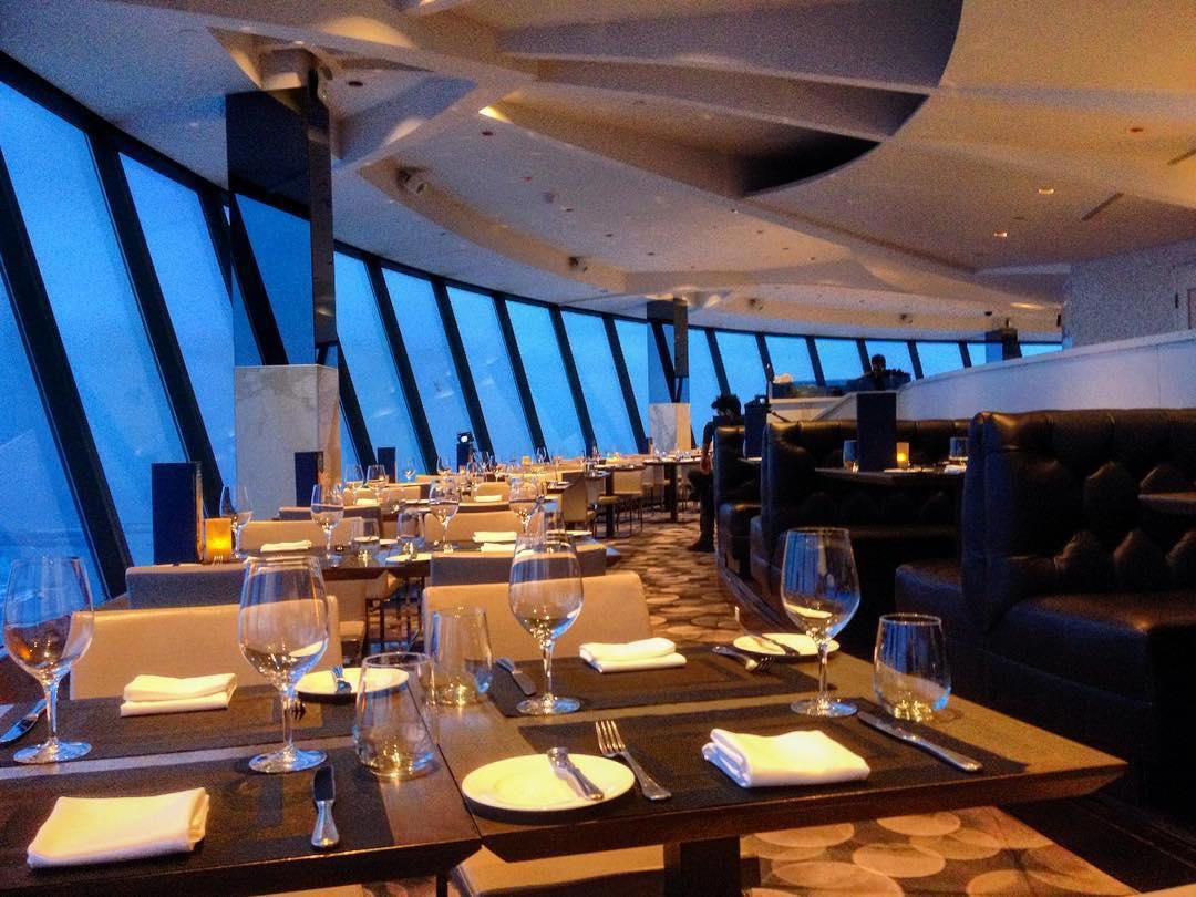 360 Restaurant, Toronto, Canada