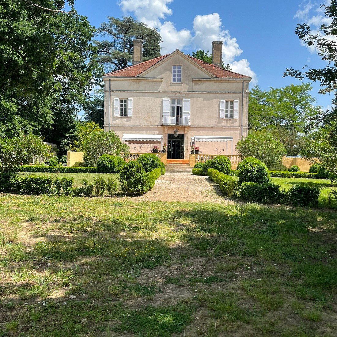 Le Manoir de Saint-Jean restaurant in Saint Paul D Espis, France