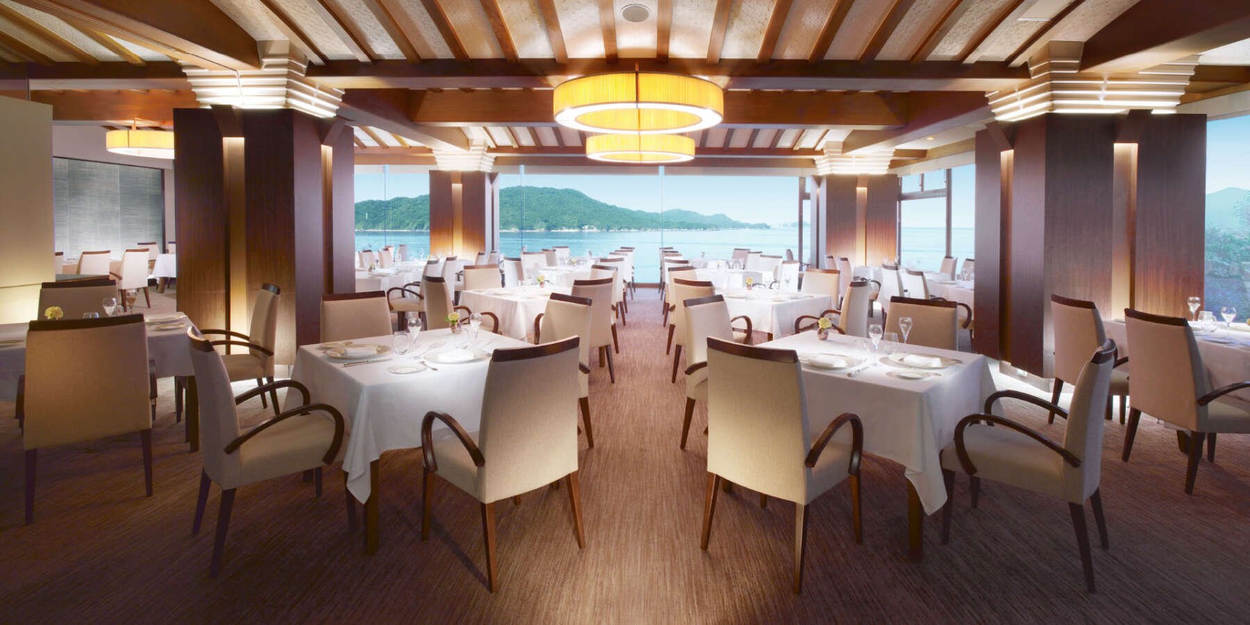 Main Dining Seahorse