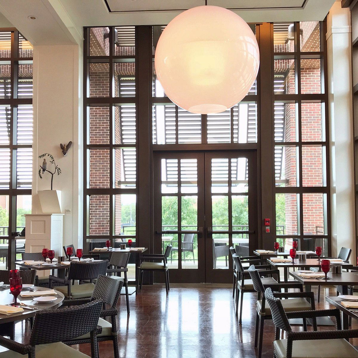 Cafe 43, Restaurant in Dallas