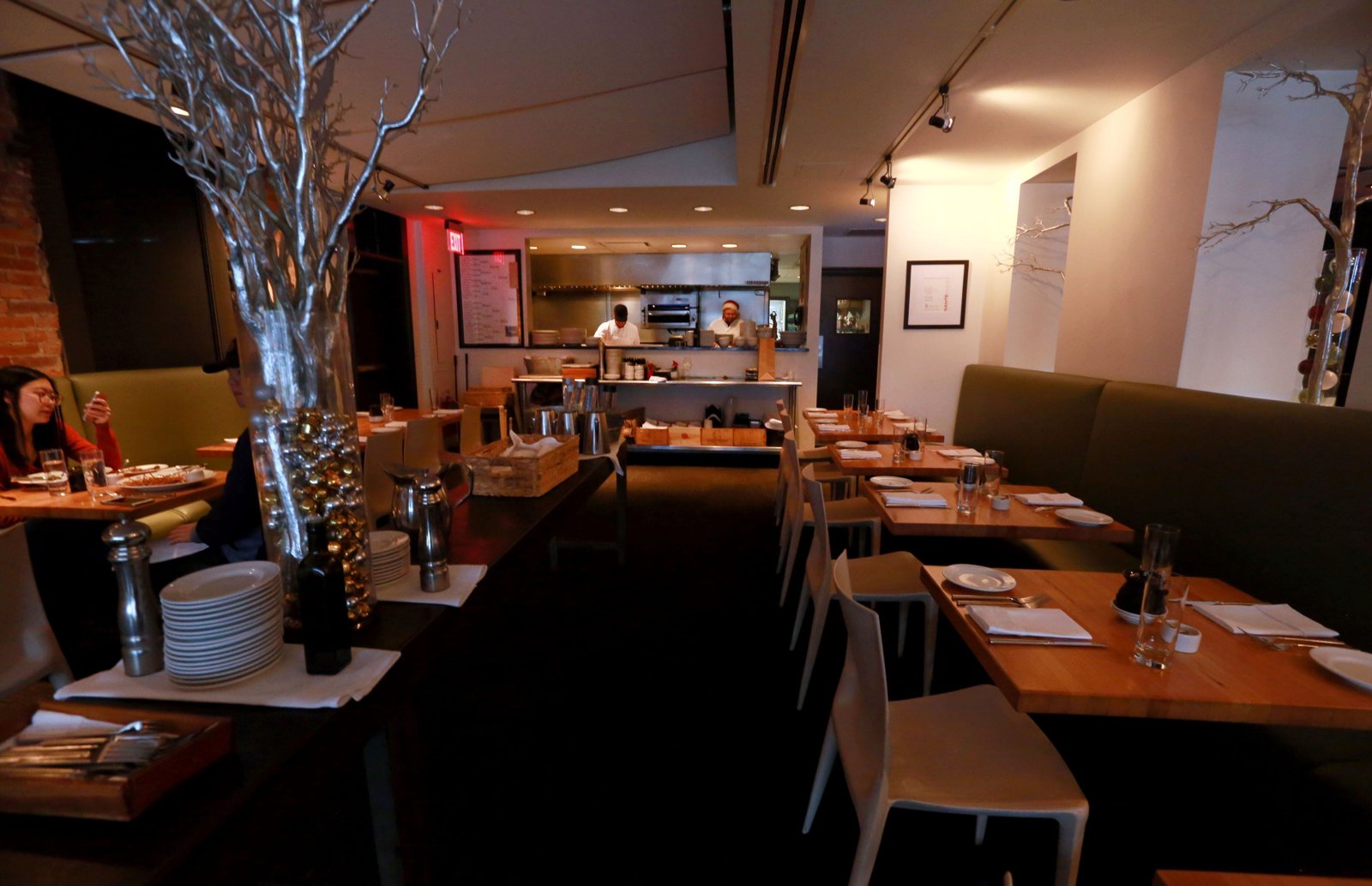 Parallax, Restaurant in Cleveland