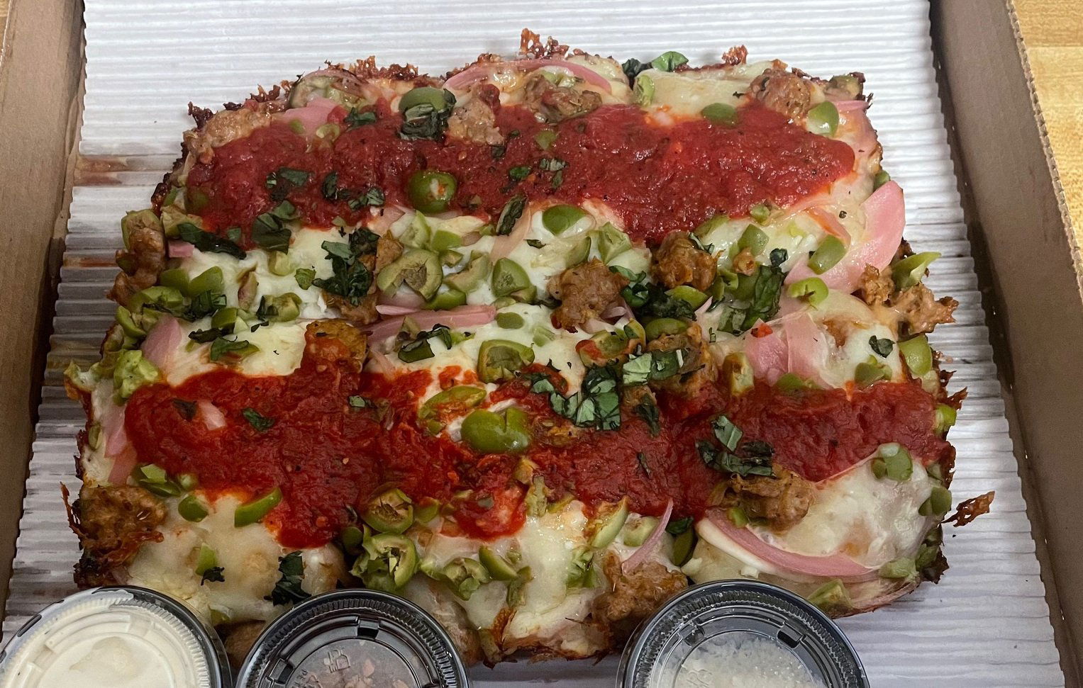 Black Cat Pizza, Restaurant in Palm Desert