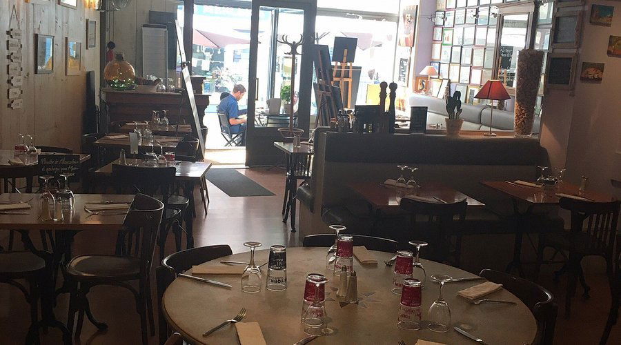 Boute en Train, Restaurant in La Rochelle