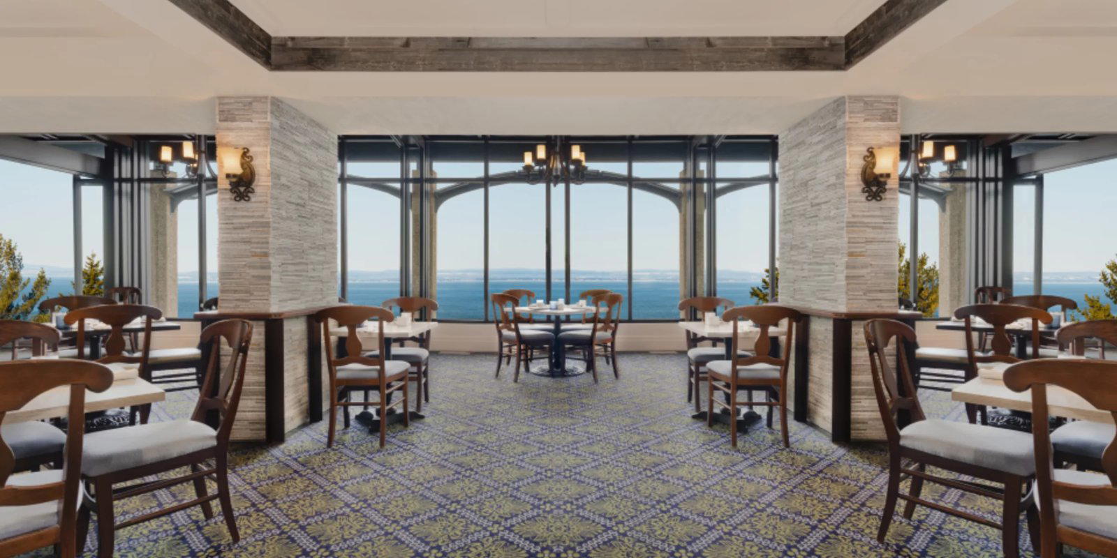 Le Bellerive restaurant in Québec