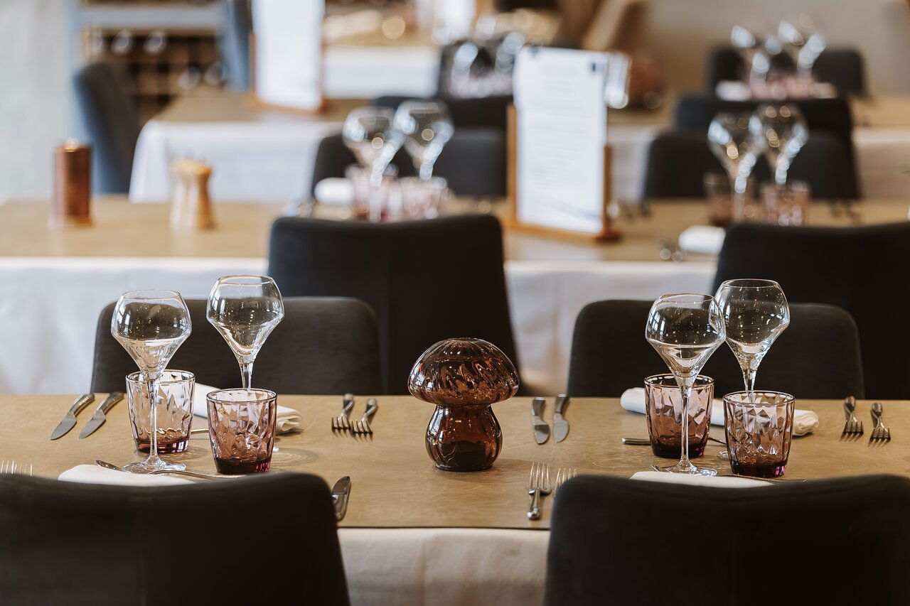 RIVE, Restaurant in Houlle