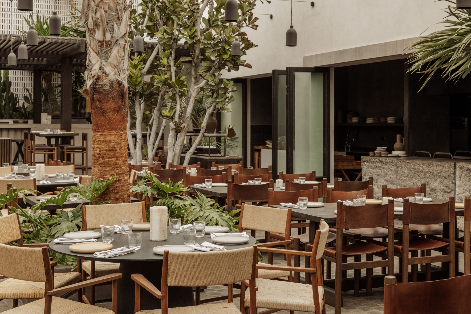Nōema restaurant in Mykonos
