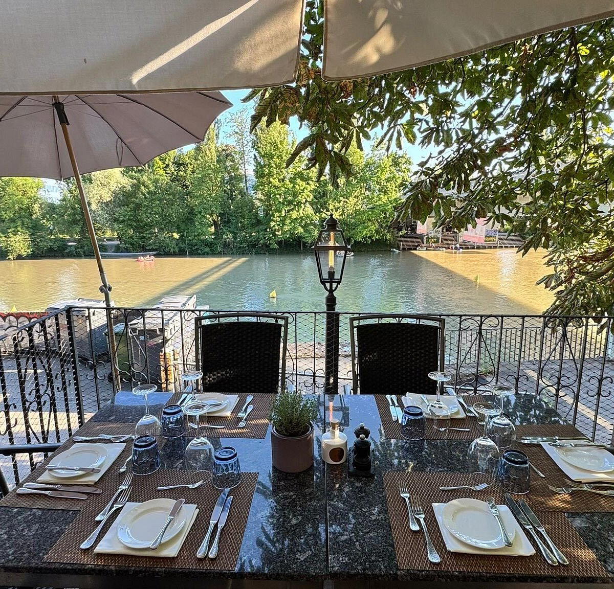 Hönggerhof restaurant in Zürich, Switzerland
